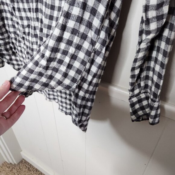 Anthropologie Black and White Checkered Button Down Shirt - Picture 4 of 6